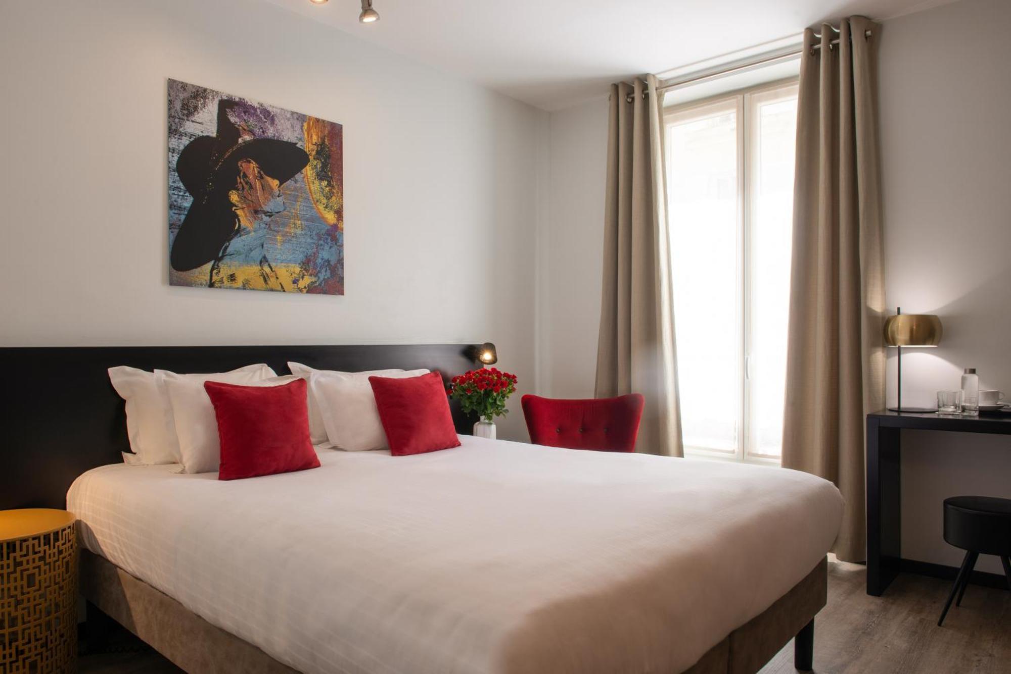 Helussi Hotel Париж Екстериор снимка