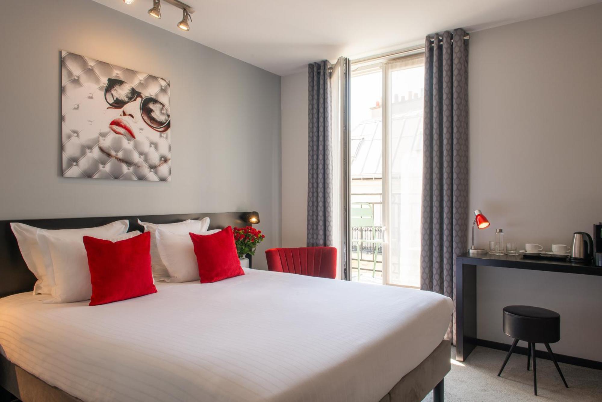 Helussi Hotel Париж Екстериор снимка