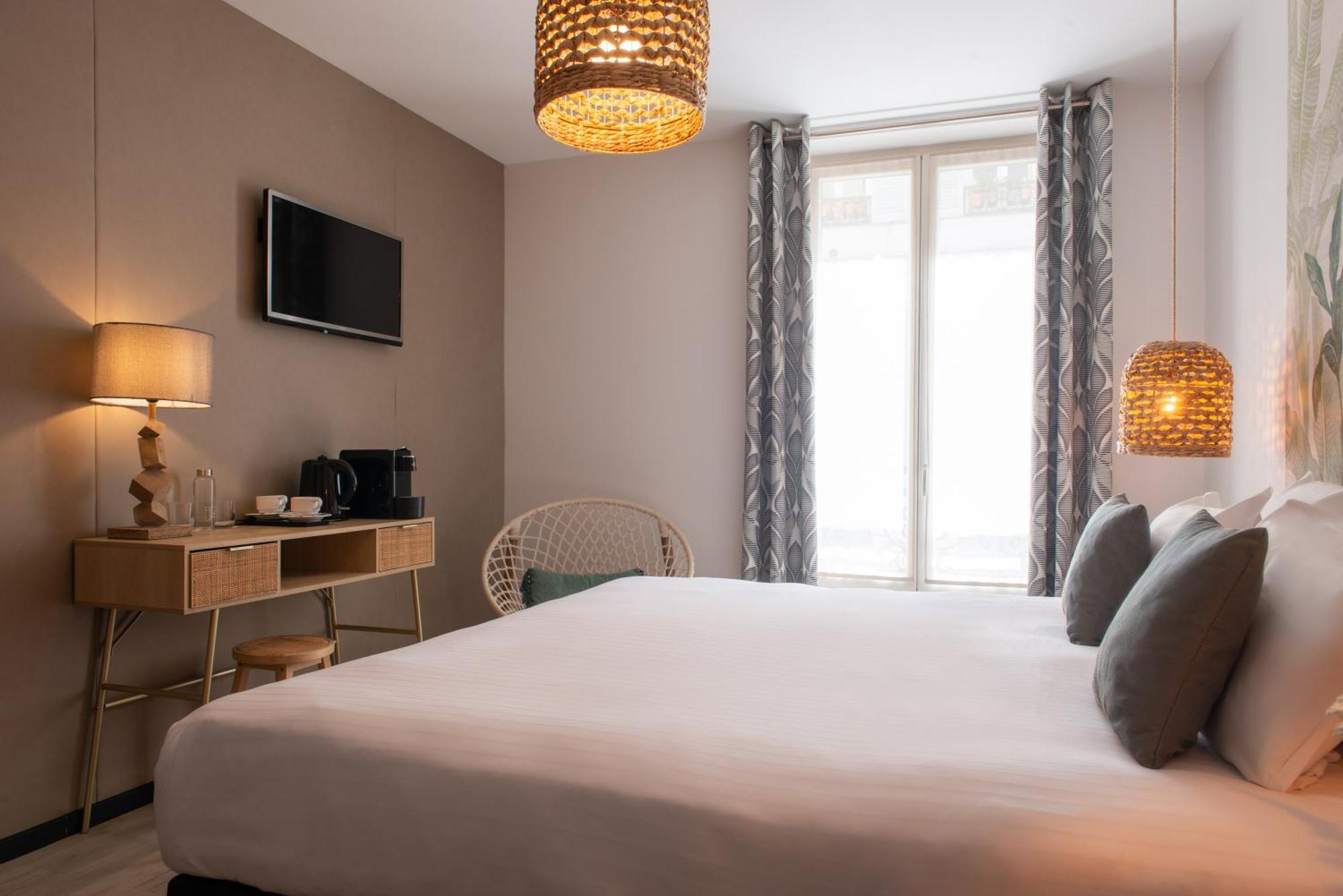 Helussi Hotel Париж Екстериор снимка