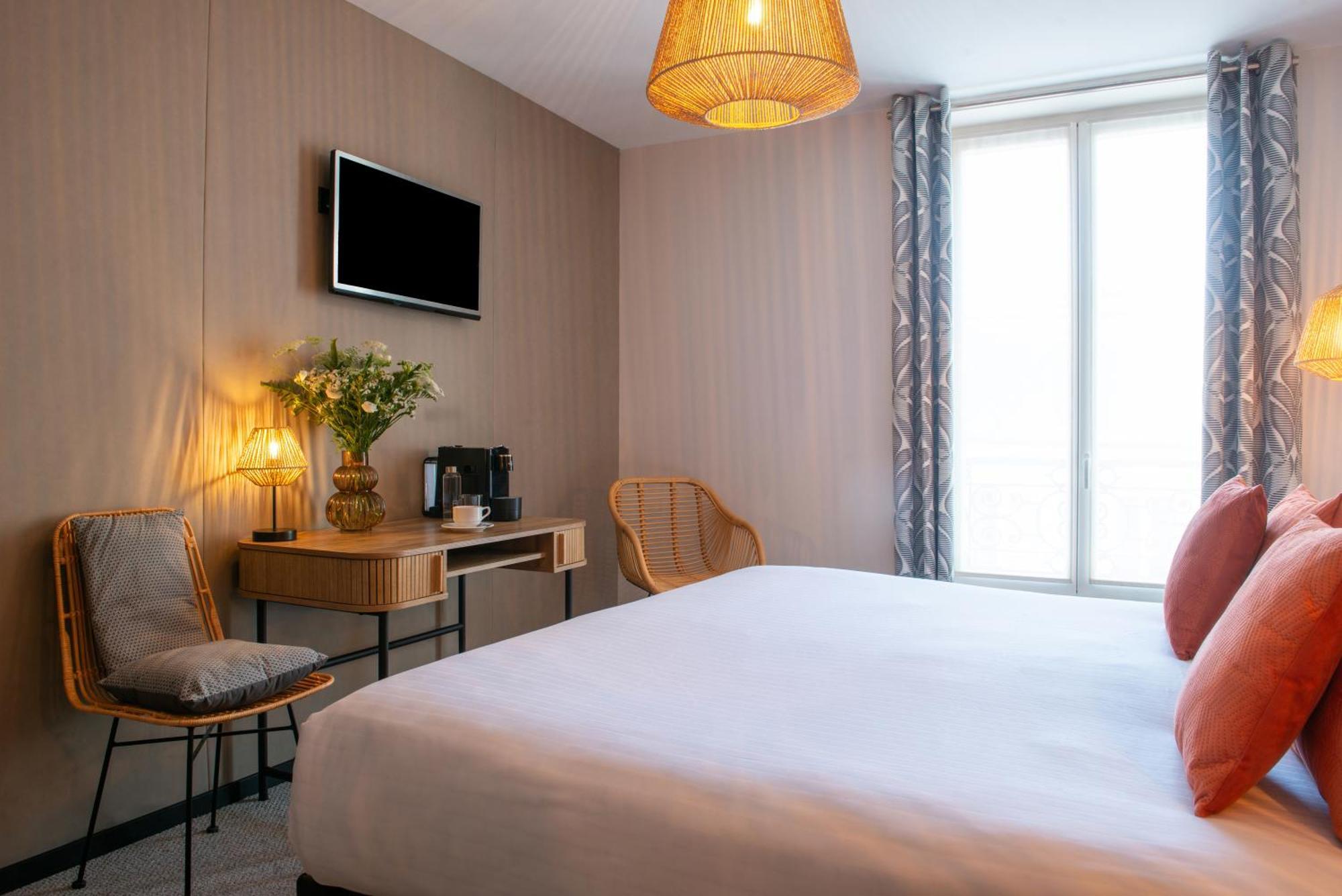 Helussi Hotel Париж Екстериор снимка