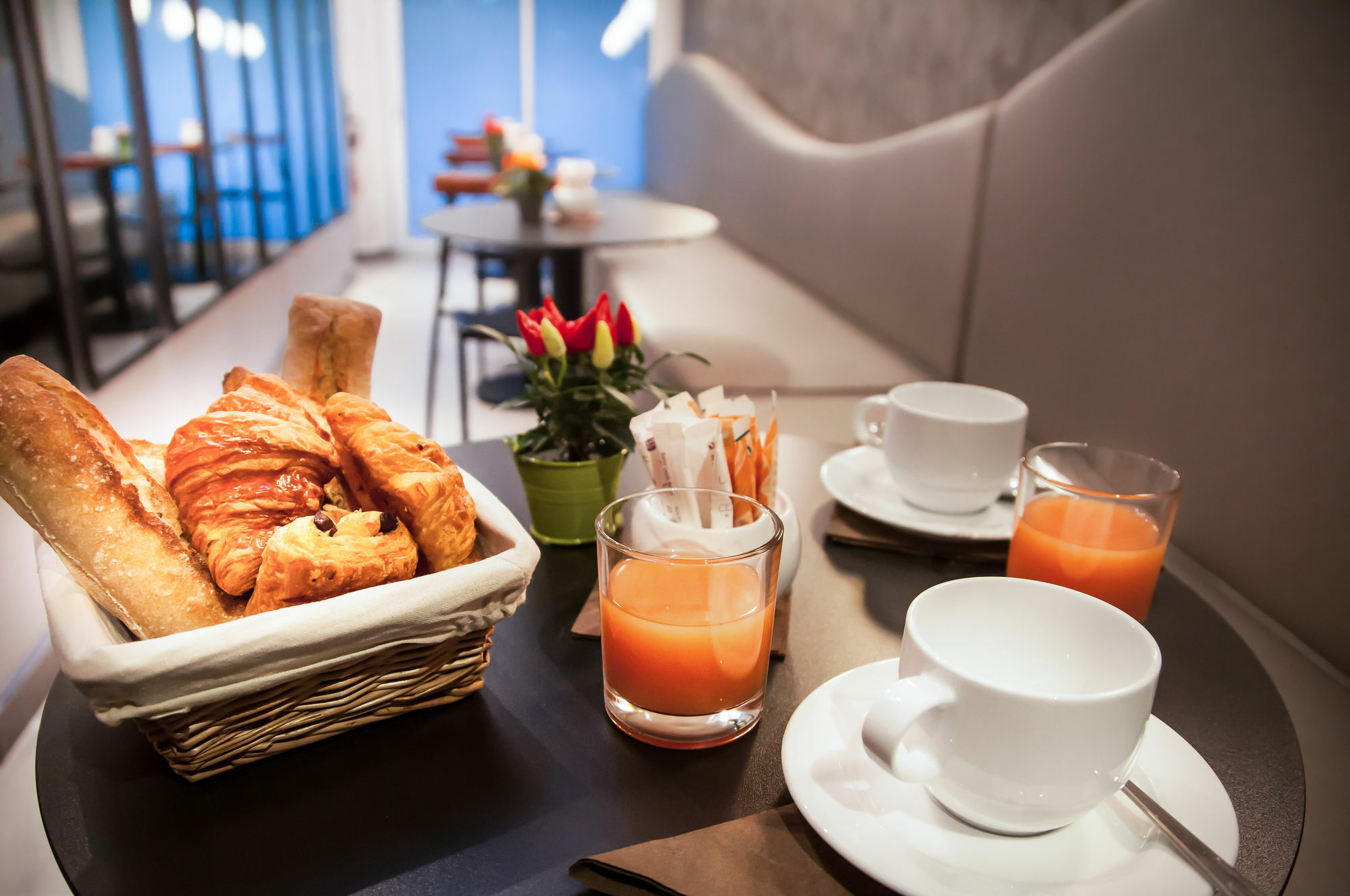 Helussi Hotel Париж Екстериор снимка